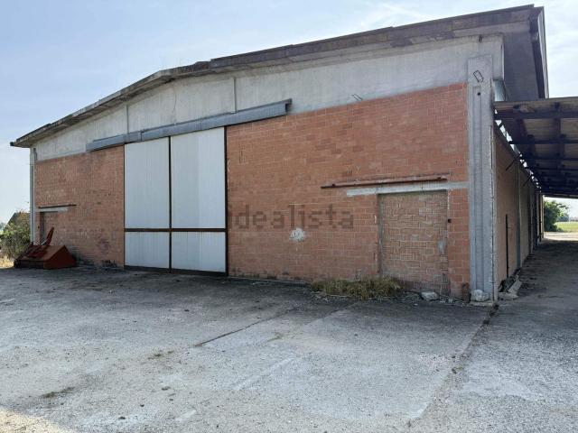 Capannone in affitto a Fiorenzuola D'arda, Reggio Emilia