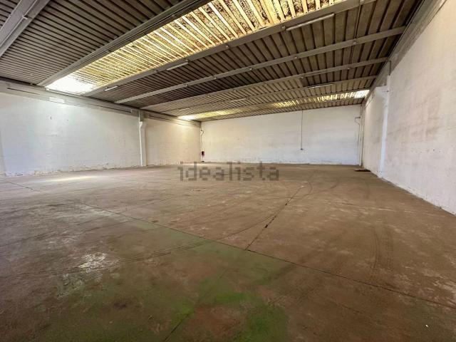 Capannone in affitto a Capurso, Bari