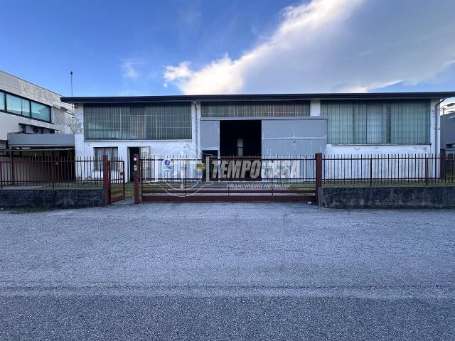 Capannone in affitto a Borgo Vittorio Veneto, Bassano Del Grappa
