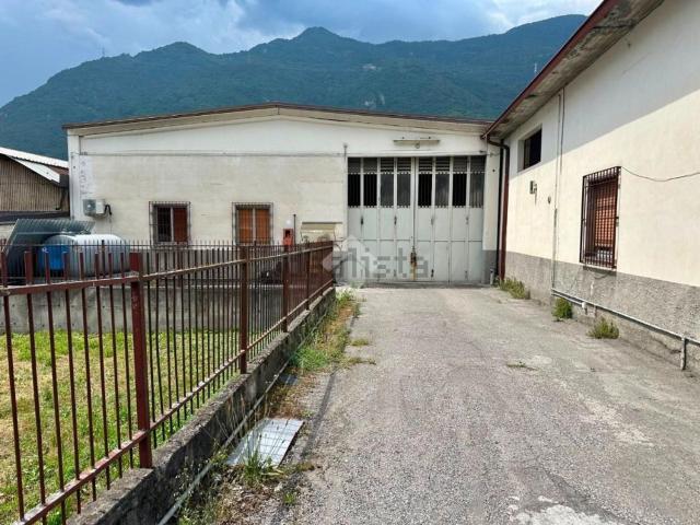 Capannone in affitto a Comunità montana della valle Camonica, Breno
