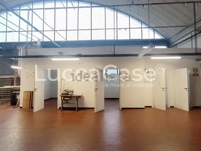 Capannone in affitto a Camigliano Santa Gemma, Capannori