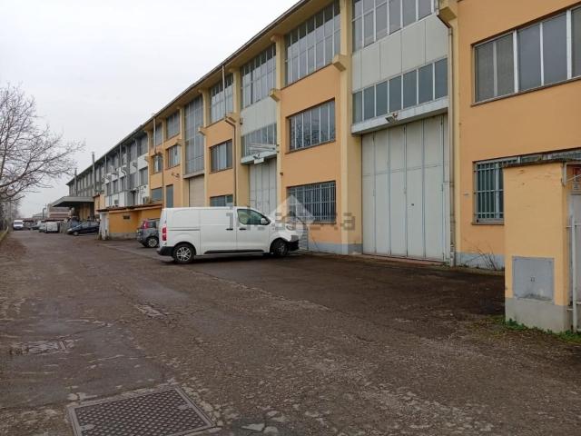 Capannone in affitto a Vigatto, Sorbolo