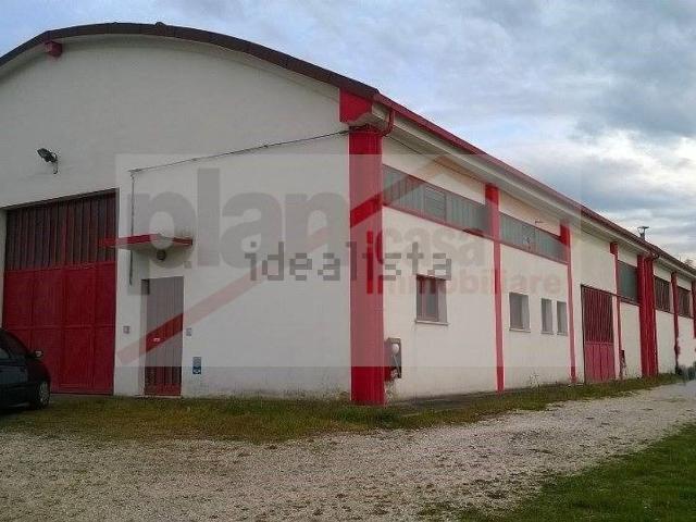 Capannone in affitto a Marche, Pesaro E Urbino