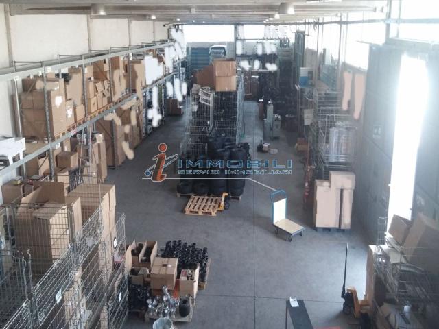 Capannone in affitto a San Giuliano Milanese, Lombardia