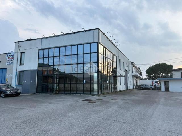 Capannone in affitto a Unione di comuni Valmarecchia, Santarcangelo Di