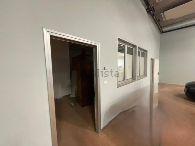 Capannone in affitto a Camin, Padova