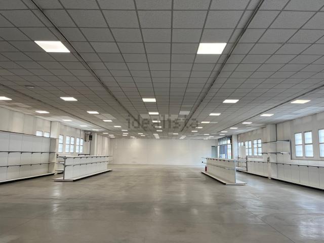 Capannone in affitto a Chiesanuova, Brescia