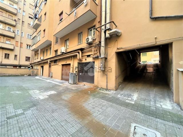 Capannone in affitto a Municipio Roma I, Roma