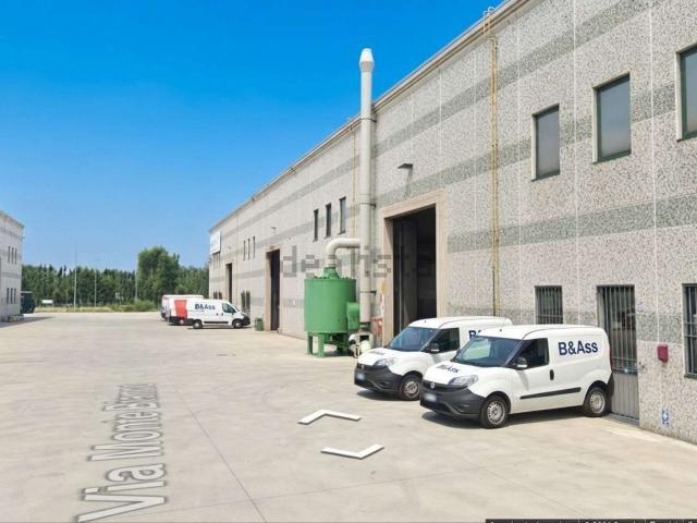 Capannone in affitto a Unione dei comuni del Distretto Ceramico, Fiorano Modenese