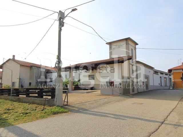 Capannone in affitto a Piemonte, Biella