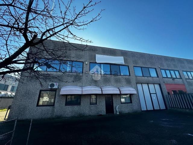 Capannone in affitto a Unione dei Comuni I Fontanili, Binasco