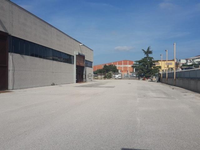 Capannone in affitto a Roma Capitale, Lazio