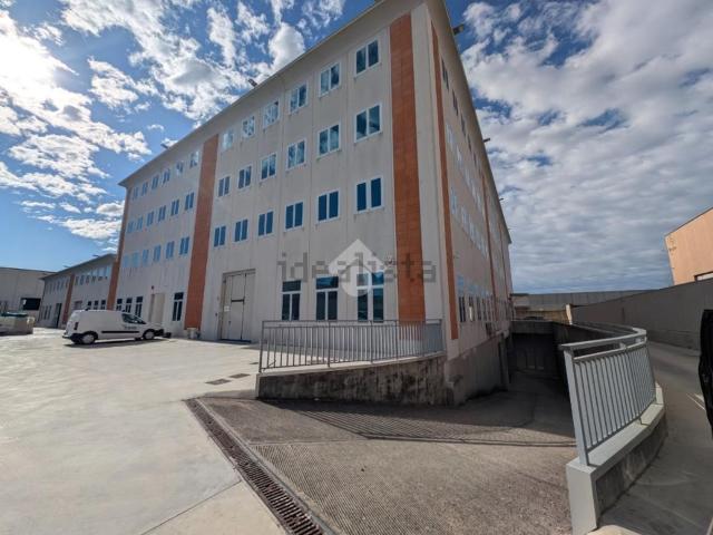 Capannone in affitto a Centro Storico, Caserta