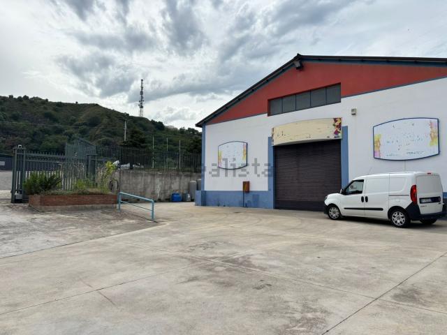 Capannone in affitto a Dulcino, Calabria