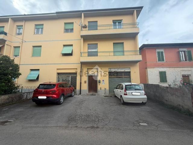 Capannone in affitto a Montevarchi, Toscana