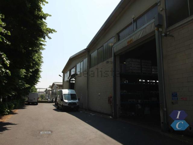 Capannone in affitto a Seguro, Settimo Milanese