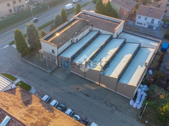 Capannone in affitto a Tresinaro - Secchia, Re