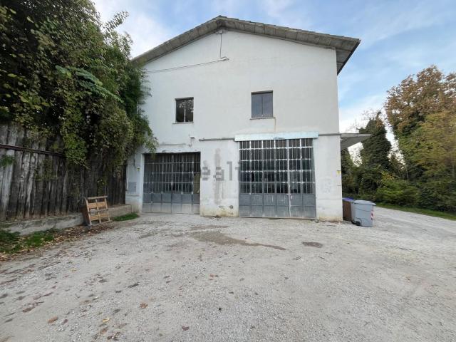 Capannone in affitto a Unione di comuni Valmarecchia, Novafeltria