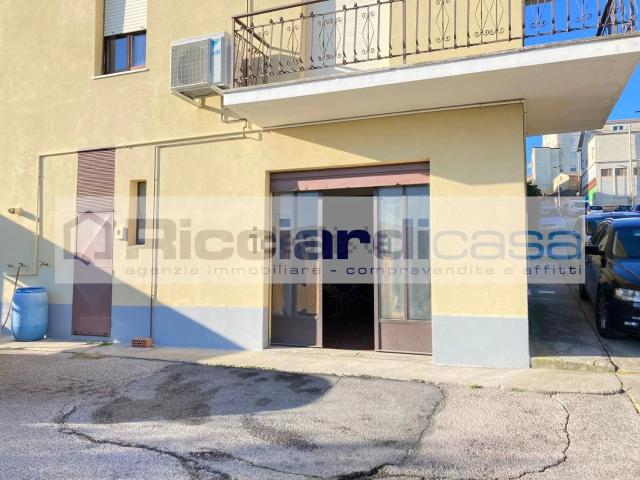 Capannone in affitto a San Lorenzo, Marche