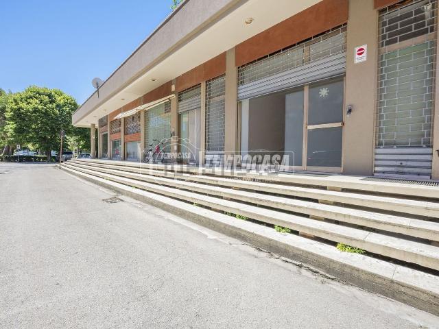 Capannone in affitto a Marche, Macerata