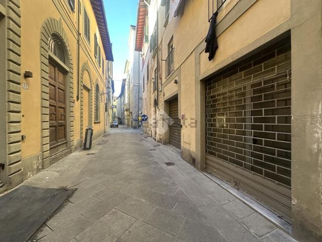 Capannone in affitto a il Cantiere, Prato