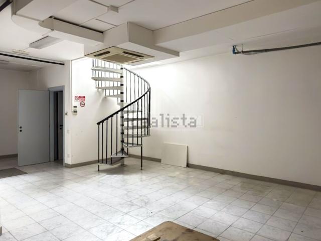 Capannone in affitto a Zona Omogenea Milano Nord, Paderno Dugnano