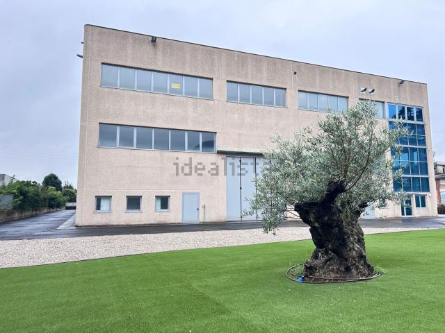 Capannone in affitto a Buffalora - Bettole, Brescia