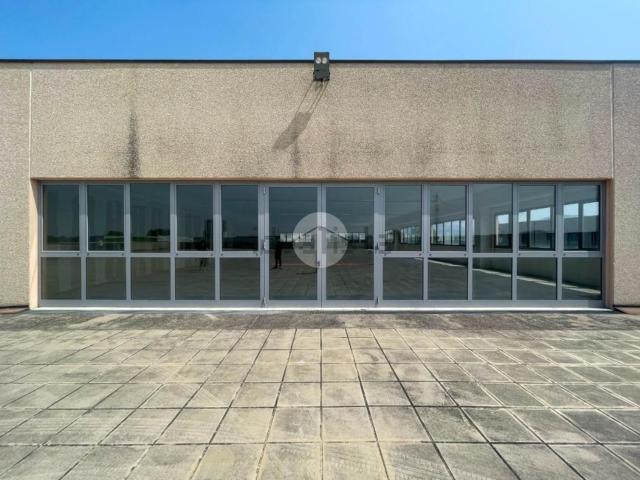 Capannone in affitto a Buffalora - Bettole, Brescia