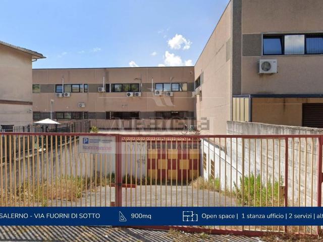 Capannone in affitto a Salerno, Campania