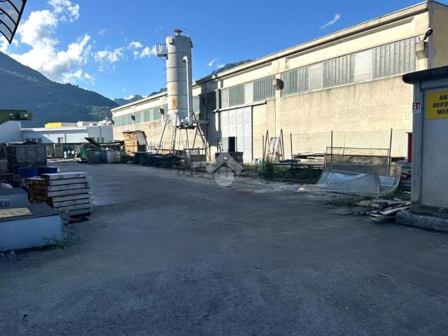 Capannone in affitto a Comunità montana della valle Camonica, Artogne