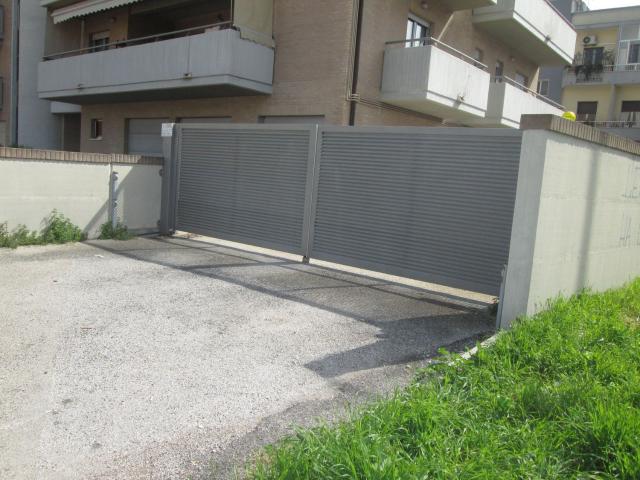 Capannone in affitto a Pescara, Abruzzo