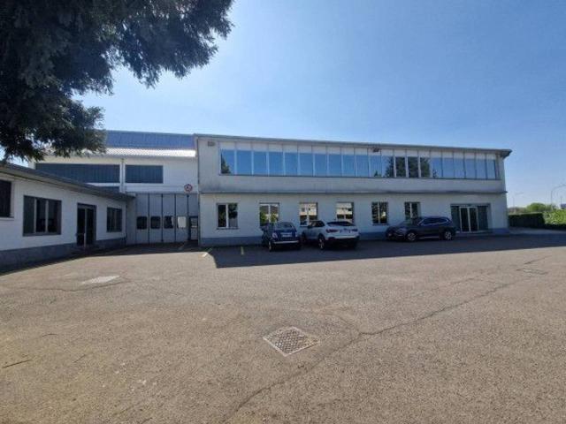 Capannone in vendita a Castelletto, Abbiategrasso
