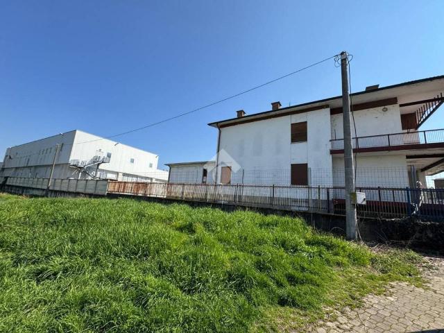 Capannone in vendita a Piemonte, Cuneo