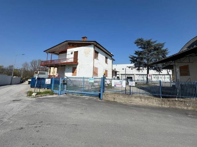 Capannone in vendita a Piemonte, Cuneo