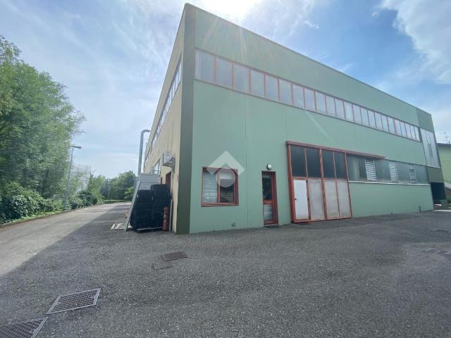 Capannone in vendita a Albano Sant'alessandro, Lombardia