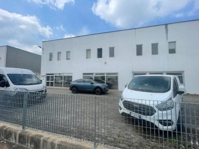 Capannone in vendita a Piemonte, Alessandria
