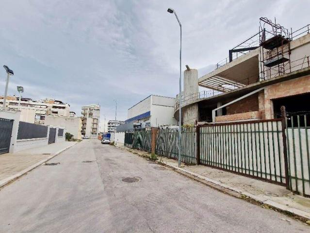 Capannone in vendita a Puglia, Barletta-andria-trani