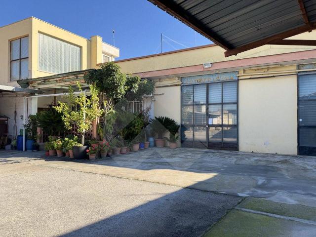Capannone in vendita a Puglia, Barletta-andria-trani