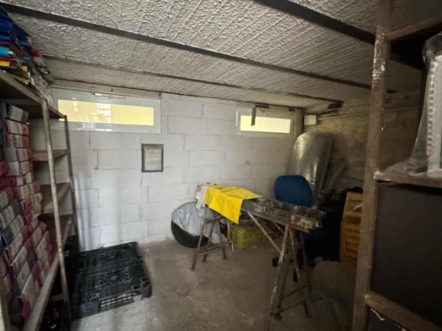 Capannone in vendita a Arzano, Campania