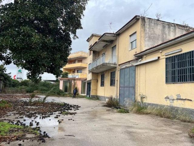 Capannone in vendita a Lanciasino, Arzano