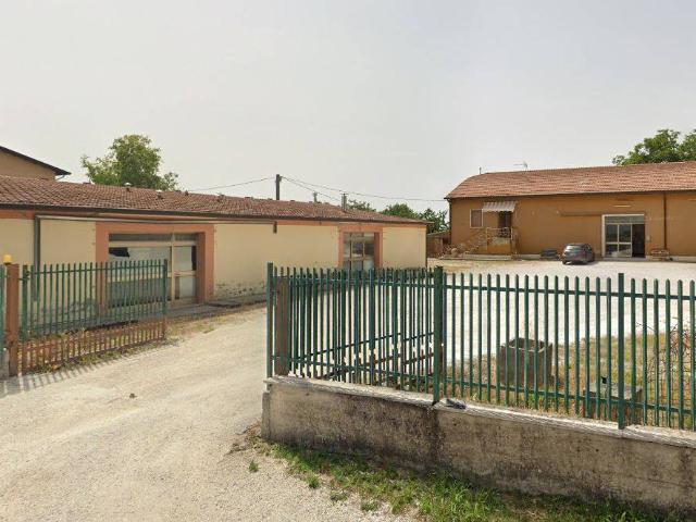 Capannone in vendita a Assisi, Umbria