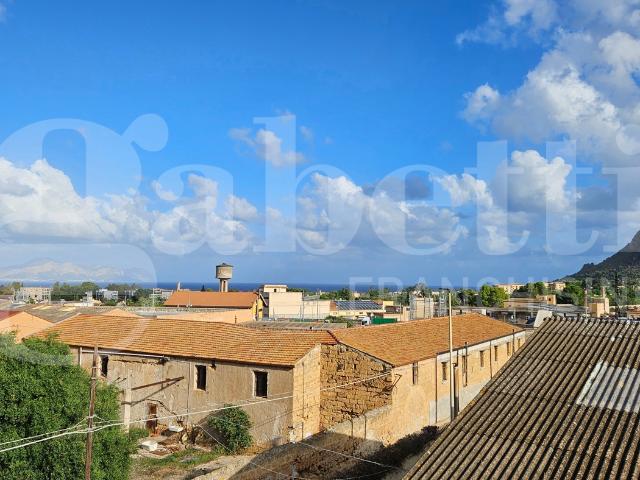 Capannone in vendita a Bagheria, Sicilia