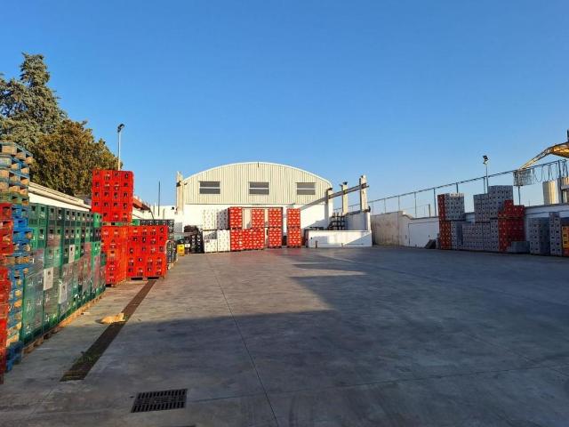 Capannone in vendita a Municipio 3, Puglia