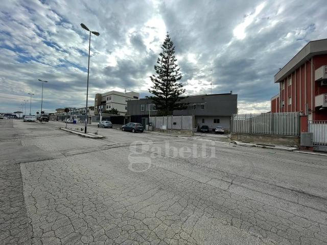 Capannone in vendita a Puglia, Barletta-andria-trani