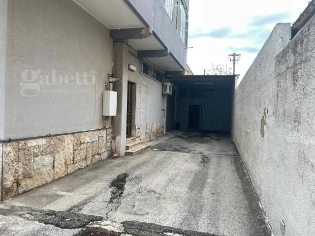 Capannone in vendita a Puglia, Barletta-andria-trani