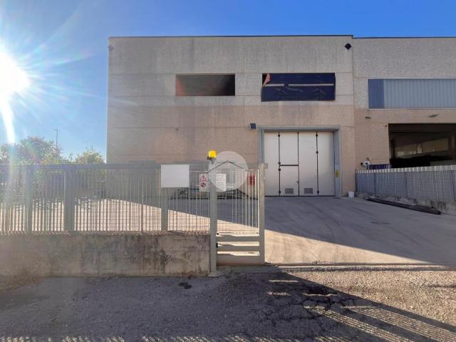 Capannone in vendita a Bedizzole, Lombardia
