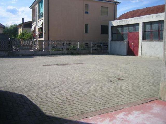 Capannone in vendita a Borgo Melano, Piemonte