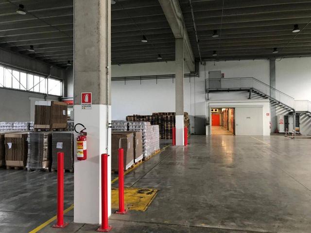 Capannone in vendita a Belfiore, Veneto