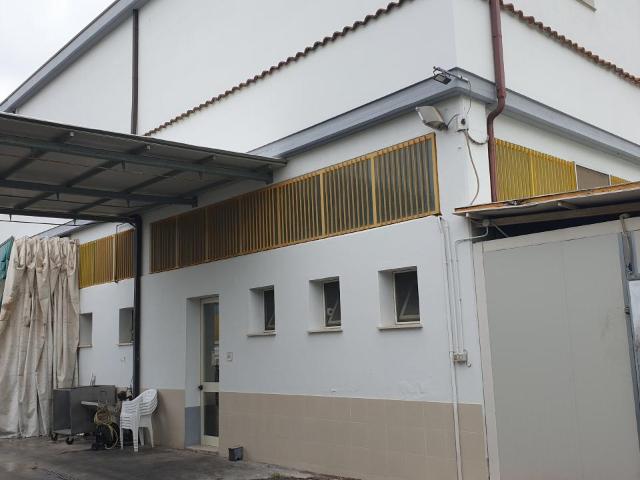 Capannone in vendita a Bolognano, Abruzzo