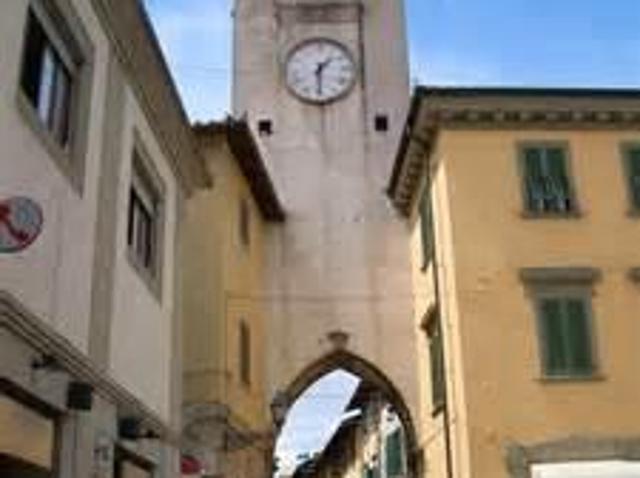 Capannone in vendita a Borgo San Lorenzo, Toscana